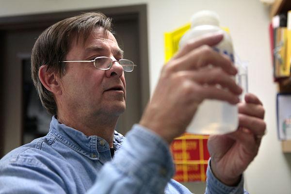 Ebb and flow of fluoride debate reaches Columbia | Local