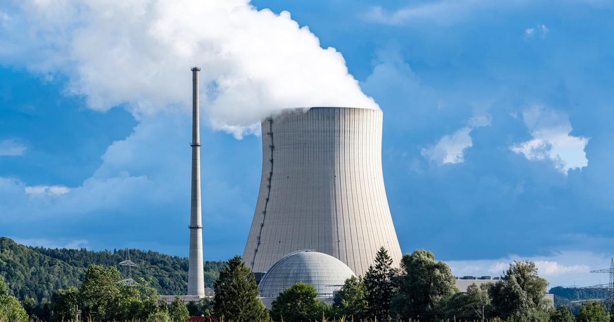 Some countries are returning to nuclear power despite the risks